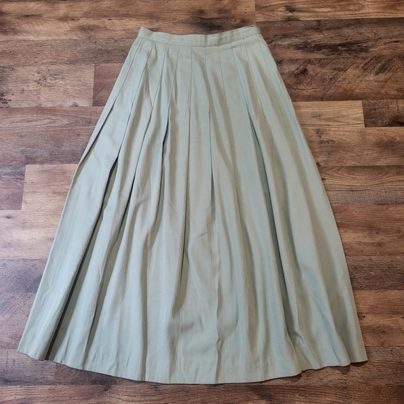 Vintage Sage Green 2-Piece Sarah Chapman Blazer & Maxi Skirt Set Size 8 - Picture 2 of 9